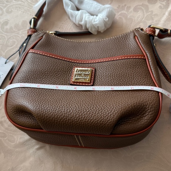 NWT Dooney & Bourke Pebble Grain Margo Crossbody With Dust Bag With Front Pocket - Picture 11 of 14